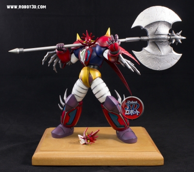 Shin Getter Dragon with Axe on Shoulder